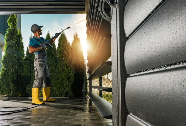 Why Choose Our Certified Pressure Washing Experts for Your Project Needs in Robertsdale, AL?